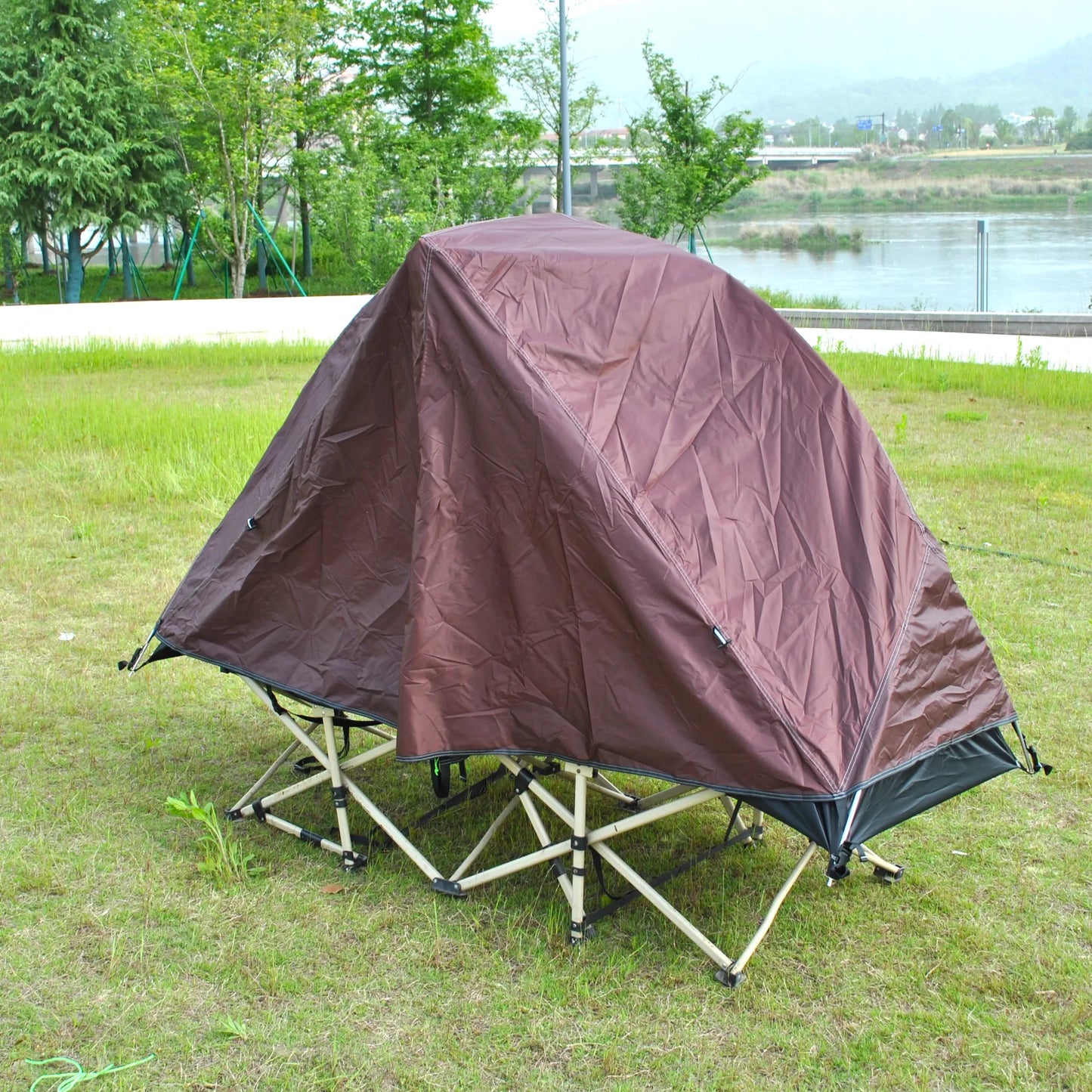 Waterproof and Windproof 1 Person Tent, Camping Tent,Aluminum Pole Backpacking Tent Can Be Cot Bed Tent Not Include the Bed
