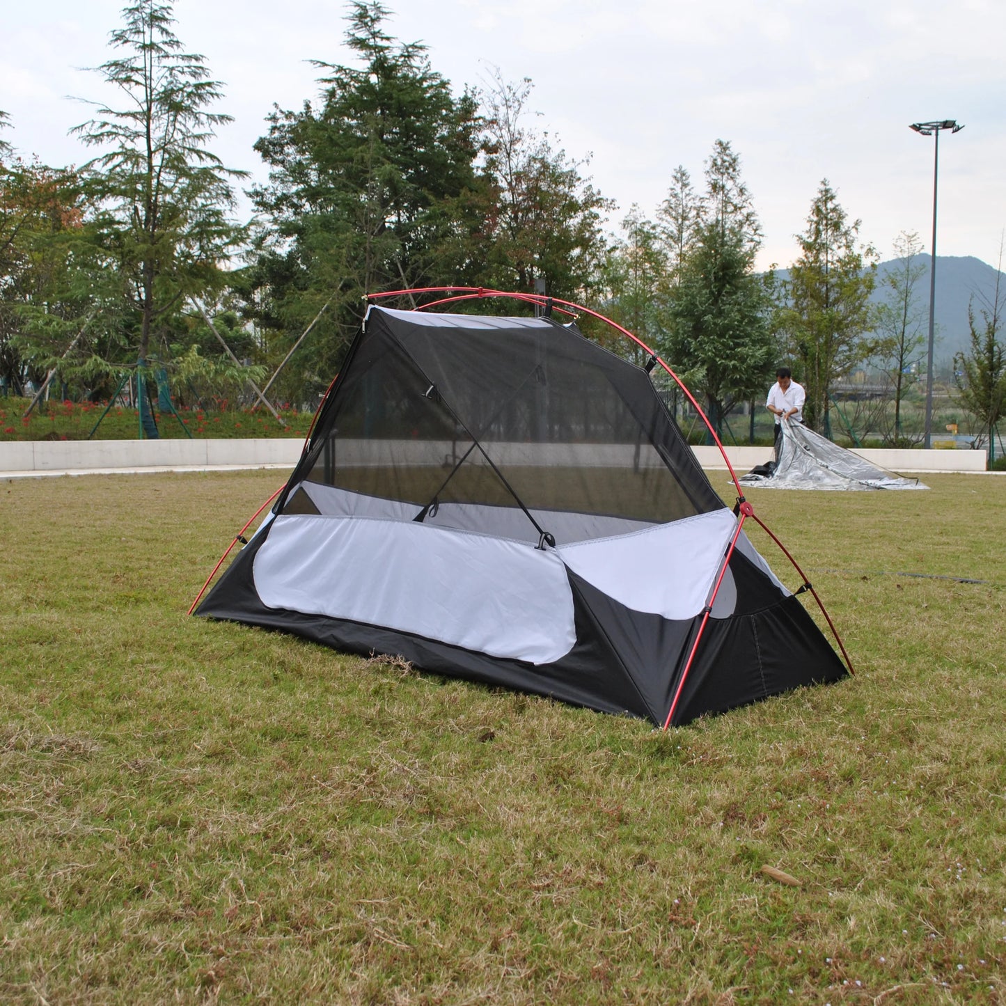 Waterproof and Windproof 1 Person Tent, Camping Tent,Aluminum Pole Backpacking Tent Can Be Cot Bed Tent Not Include the Bed