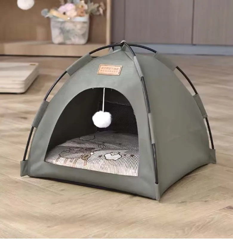 The pet tent is comfortable, breathable, scratch-resistant and wear-resistant, universal in all seasons, odorless and washable.