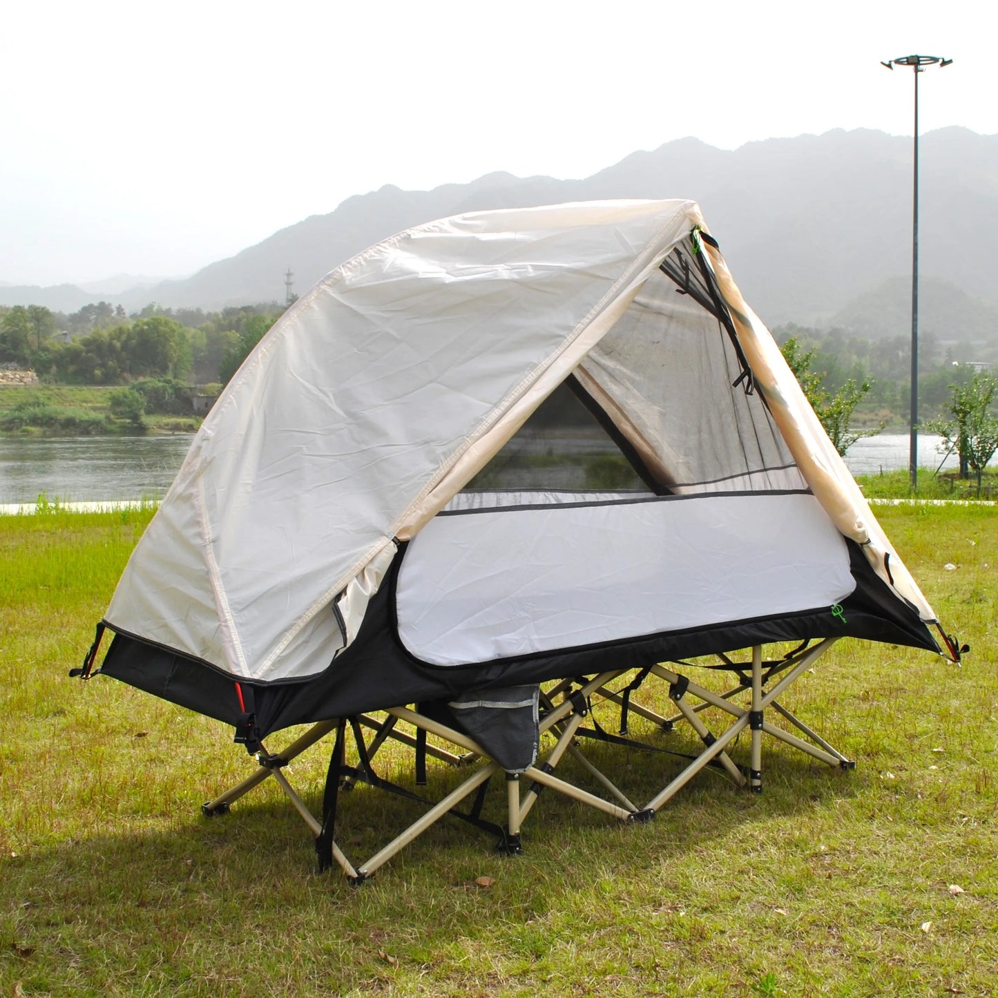 Waterproof and Windproof 1 Person Tent, Camping Tent,Aluminum Pole Backpacking Tent Can Be Cot Bed Tent Not Include the Bed