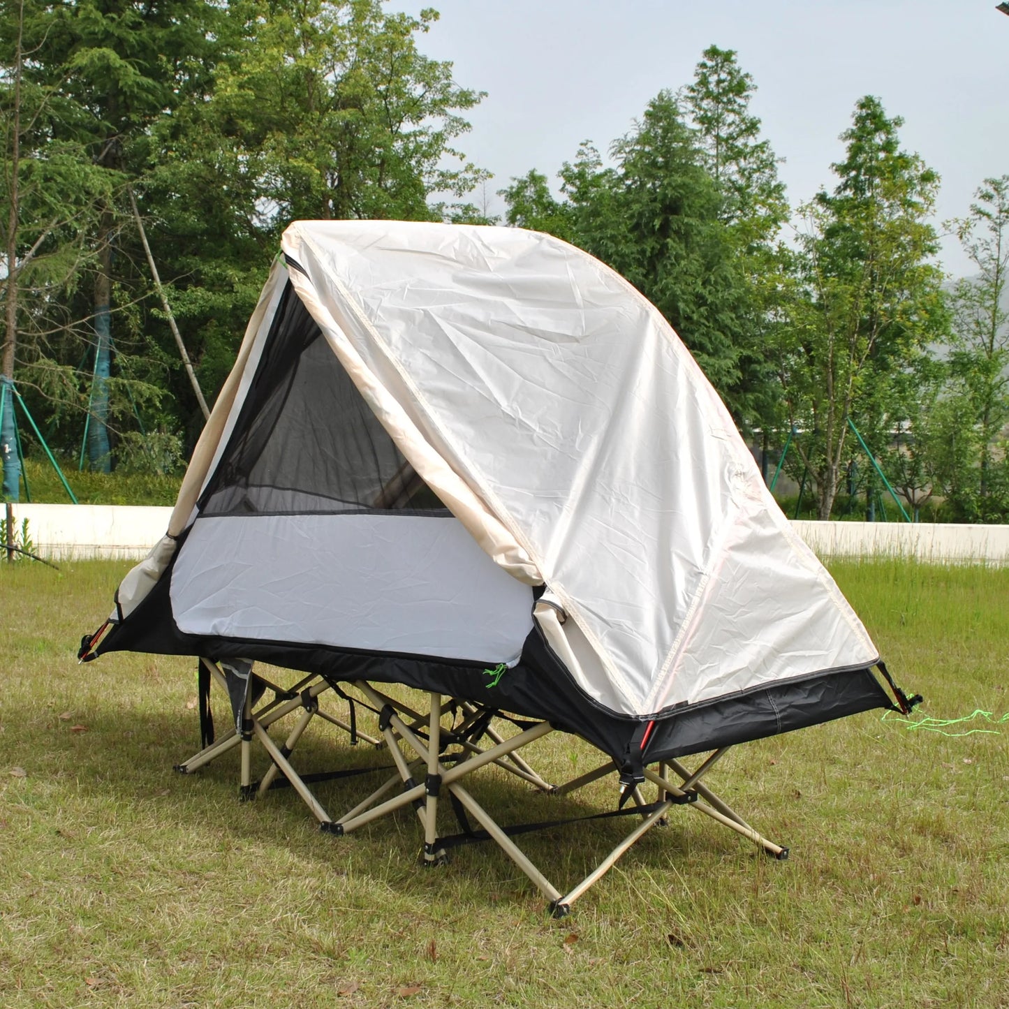 Waterproof and Windproof 1 Person Tent, Camping Tent,Aluminum Pole Backpacking Tent Can Be Cot Bed Tent Not Include the Bed