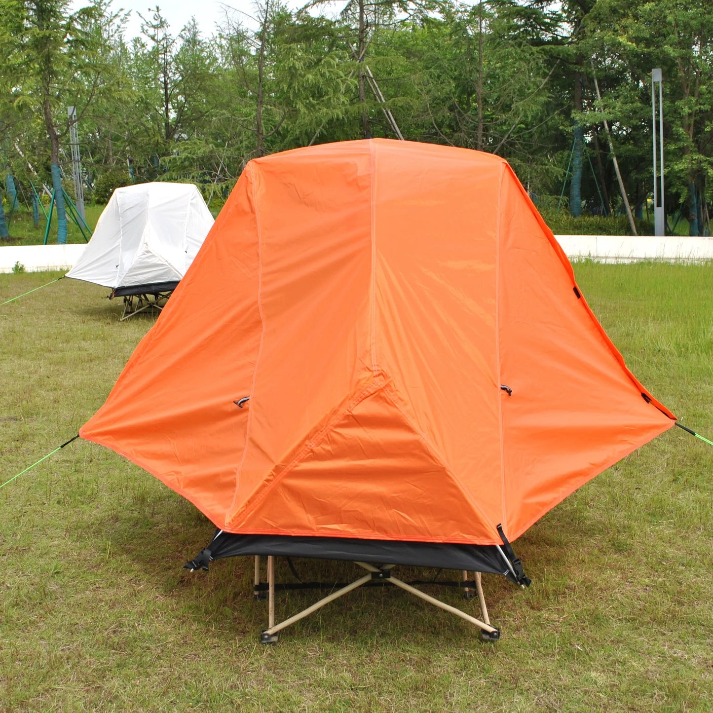 Waterproof and Windproof 1 Person Tent, Camping Tent,Aluminum Pole Backpacking Tent Can Be Cot Bed Tent Not Include the Bed